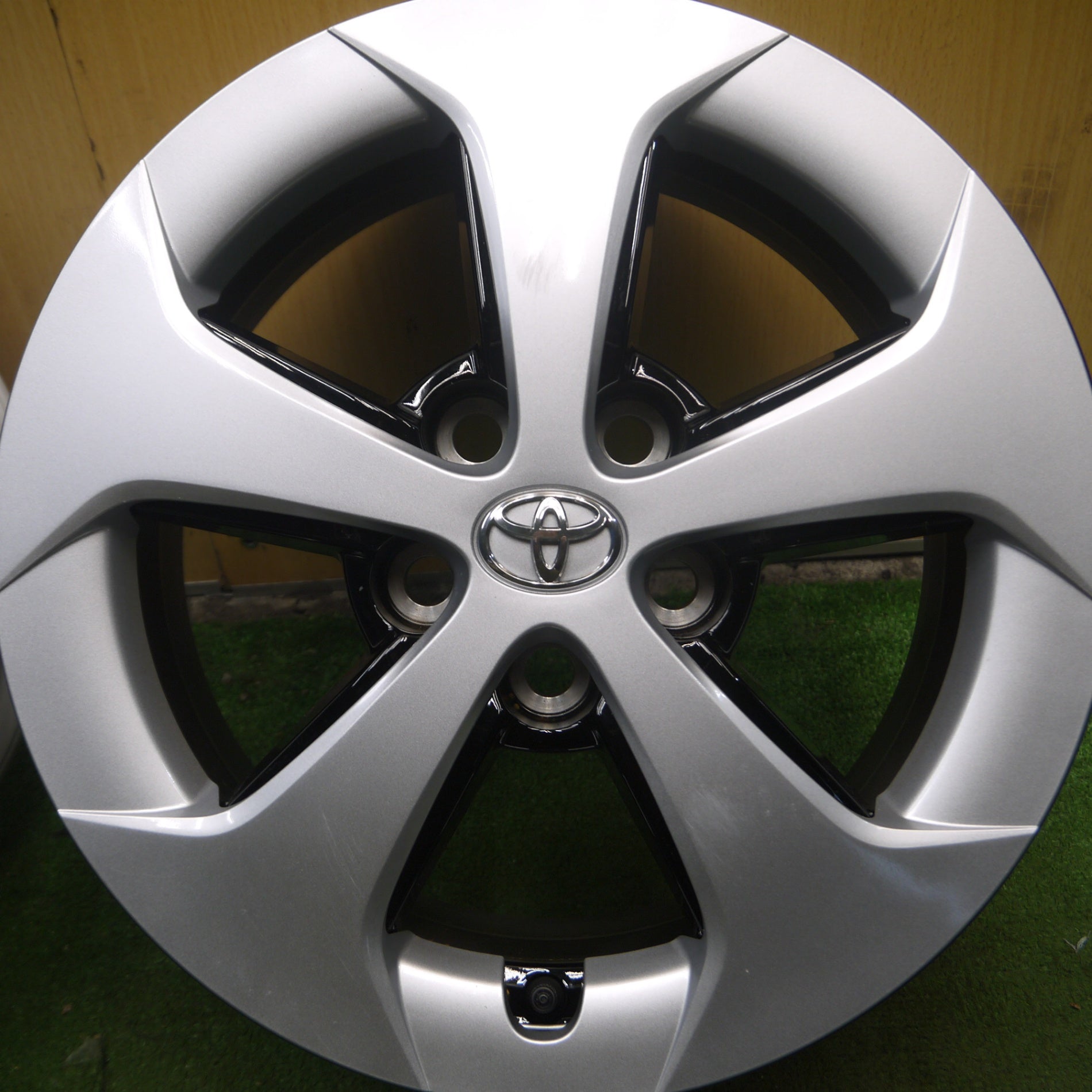 送料無料* 新車外し☆トヨタ 30系 プリウス 純正 ホイール 15インチ 15