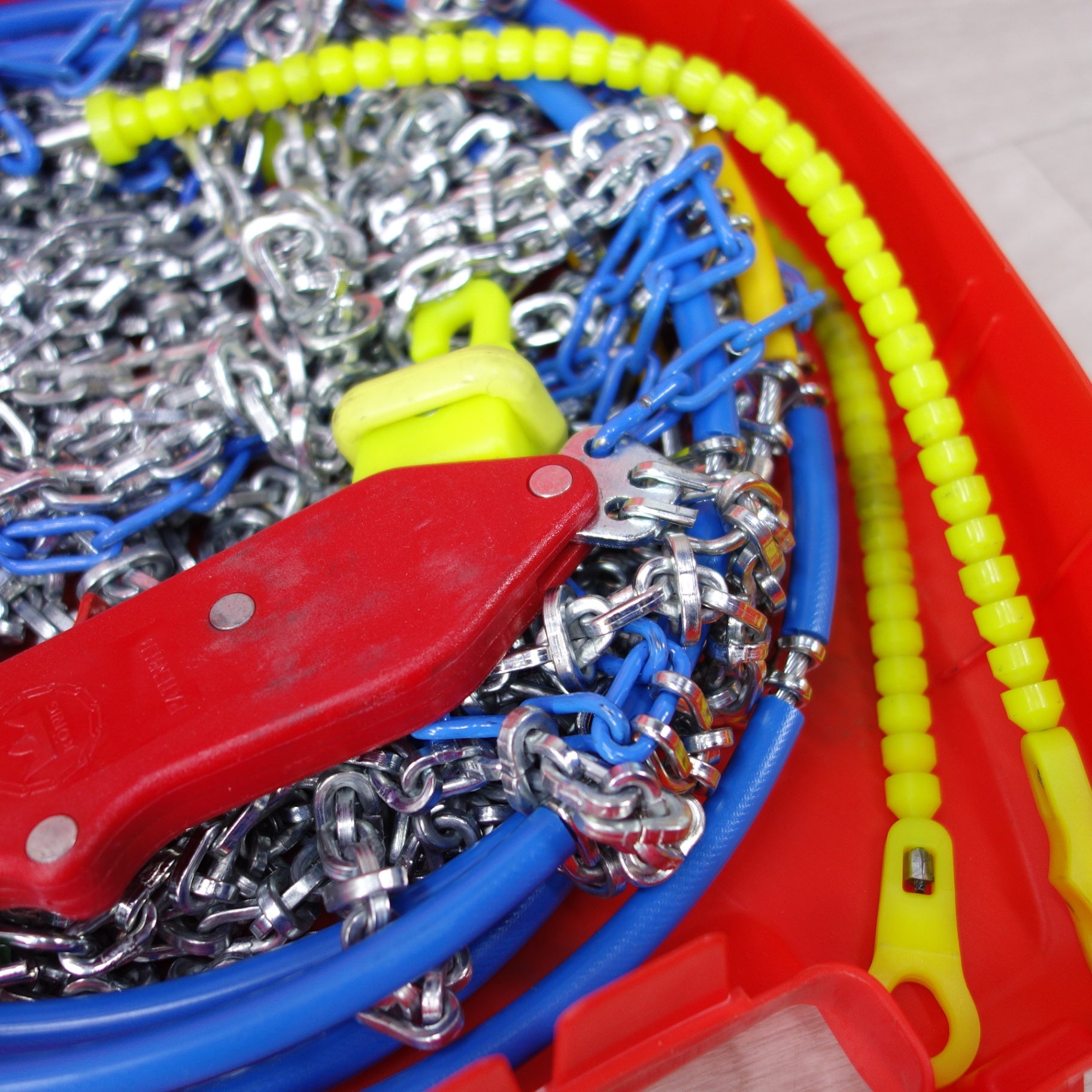 送料無料] キレイ◇KONIG コーニック 金属 タイヤ チェーン P1