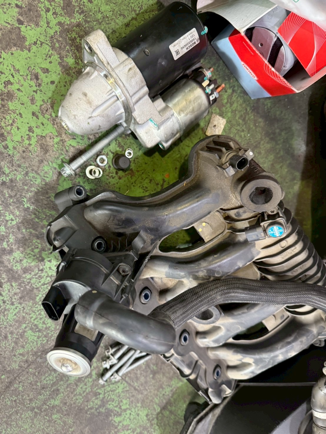 メルセデス・ベンツ｜W212前期｜Eクラス】エンジンオイルフィルター