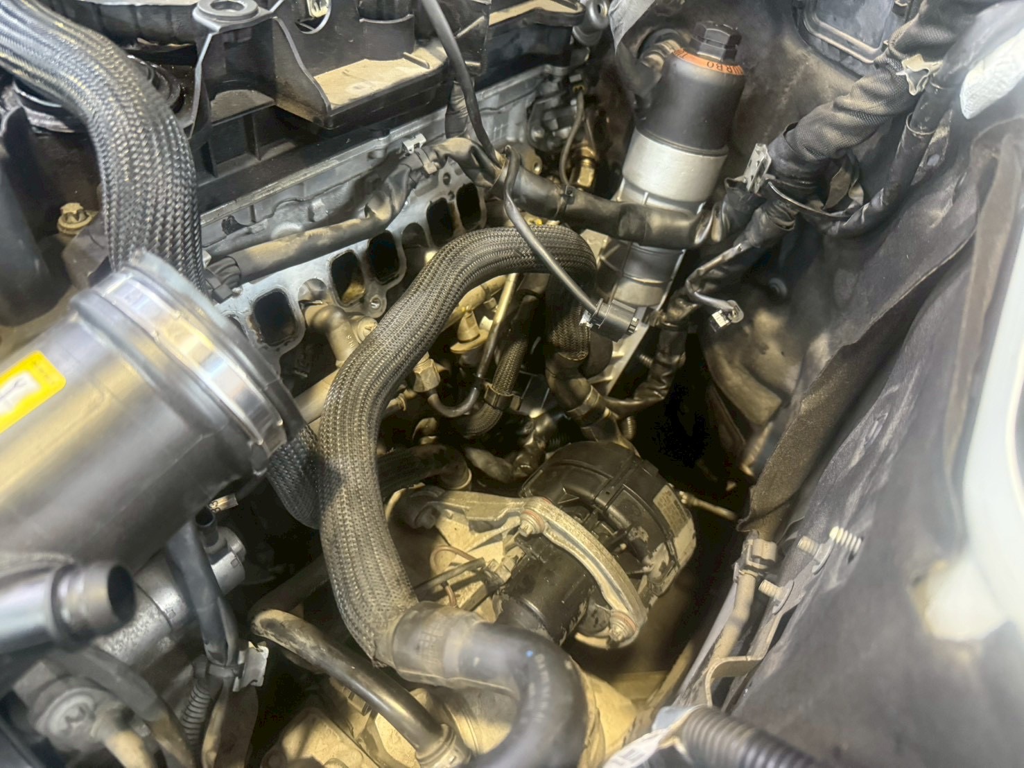 メルセデス・ベンツ｜W212前期｜Eクラス】エンジンオイルフィルター