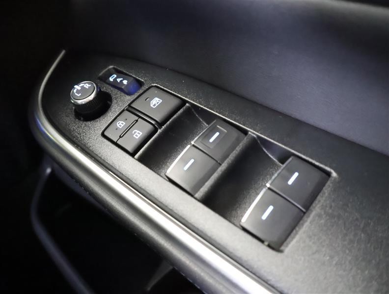 ヴォクシー HV S-Z（35301C2680084）の中古車 | トヨタ認定中古車