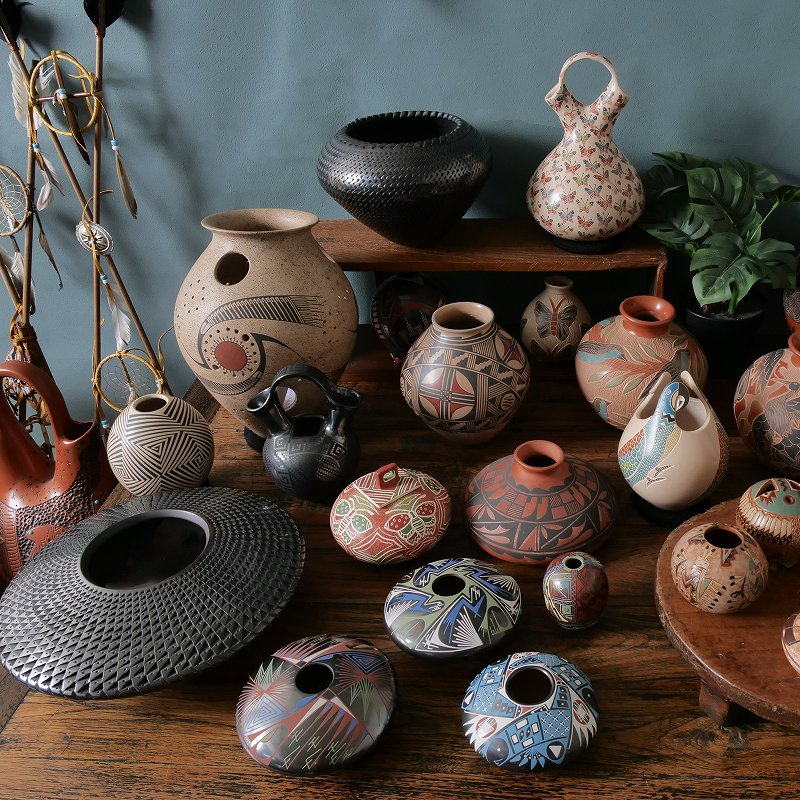 マタ・オルティス陶器 by Lidia Ponce ウェディングべース 黒壺取っ手