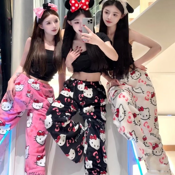 Qoo10] 【最安値挑戦】キティちゃん パジャマ ハ