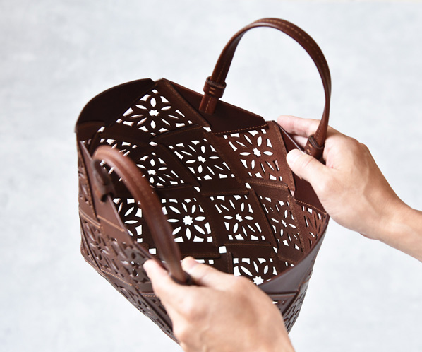 サスカットバスケット 手提げバッグ M｜商品一覧 | 革財布、バッグの