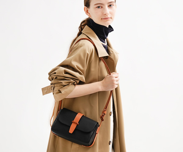 サドルベルト ヌオーバ 横型コンパクトショルダーバッグ｜商品一覧