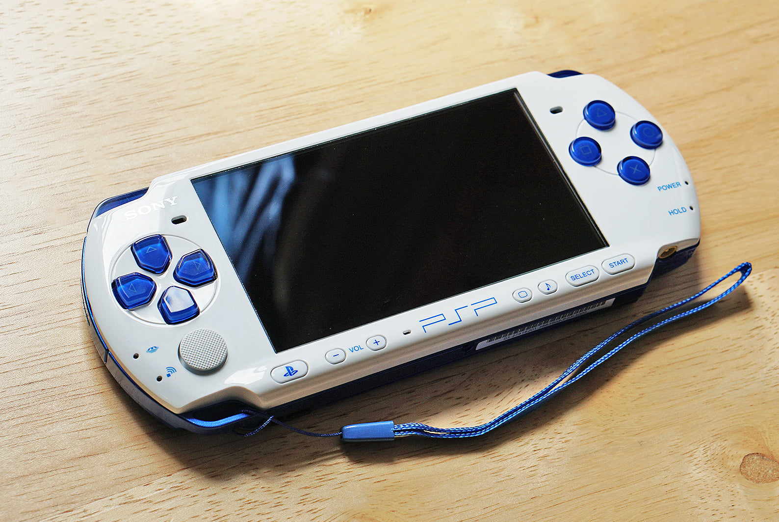 Modded PSP 3000 Limited Edition White/Blue Color Import Console
