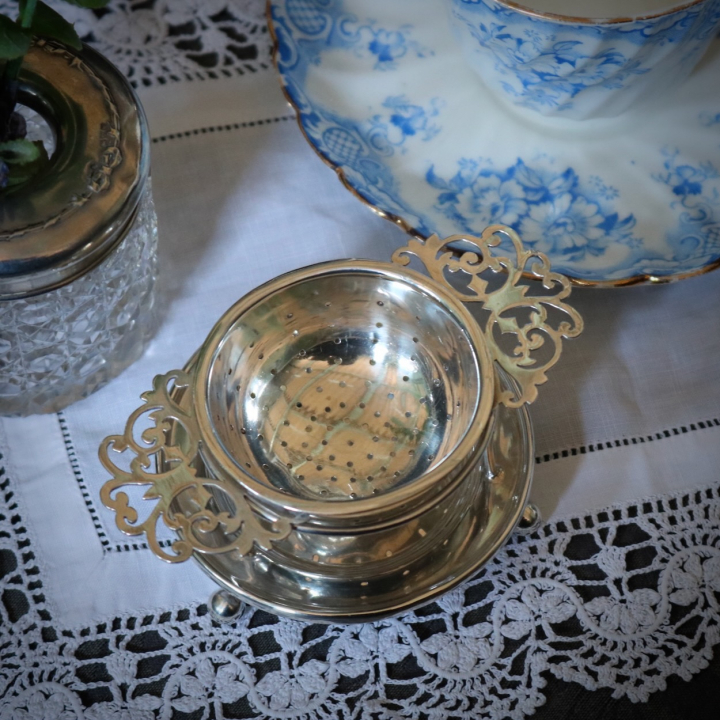 ティーストレーナー | アンティークショップ ジェオグラフィカ ｜E