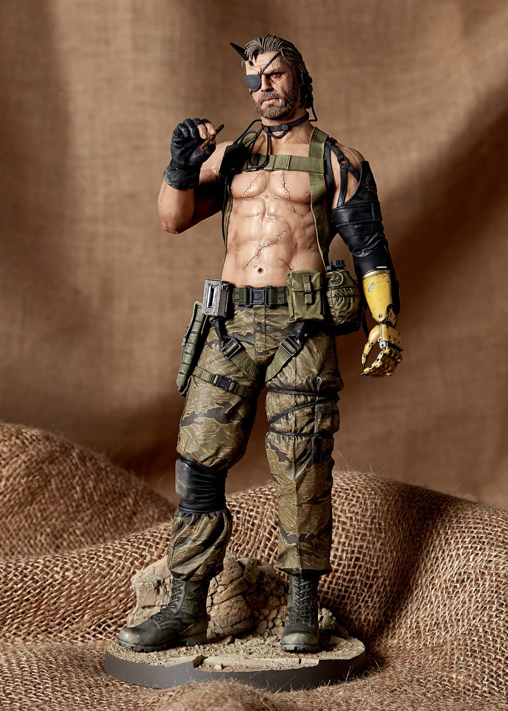 ヴェノム・スネーク PLAY DEMO Ver. 1/6スケール スタチュー | Gecco