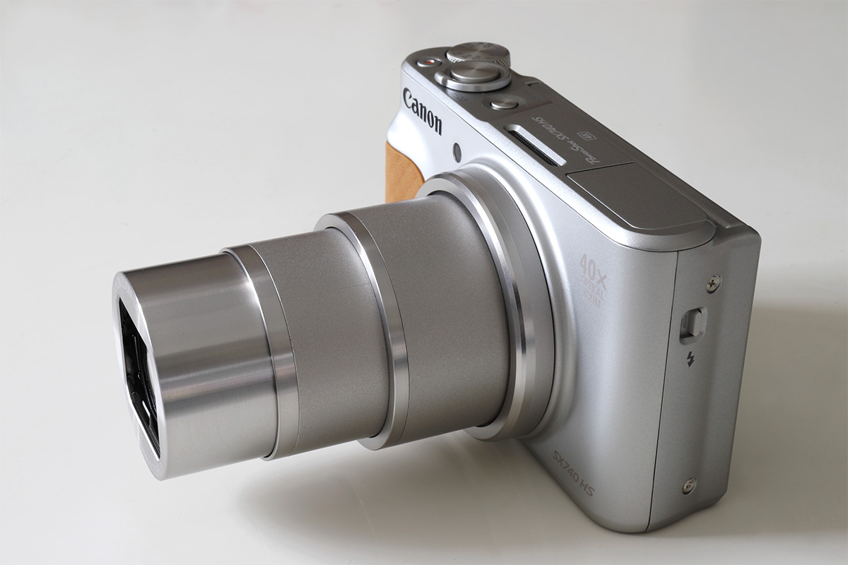 手のひらサイズの光学40倍超望遠！「キヤノン PowerShot SX740 HS」を