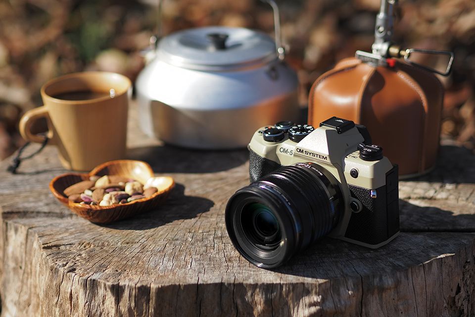 機動力バツグンの小型軽量ミラーレス「OM SYSTEM OM-5 Mark II」が7/18