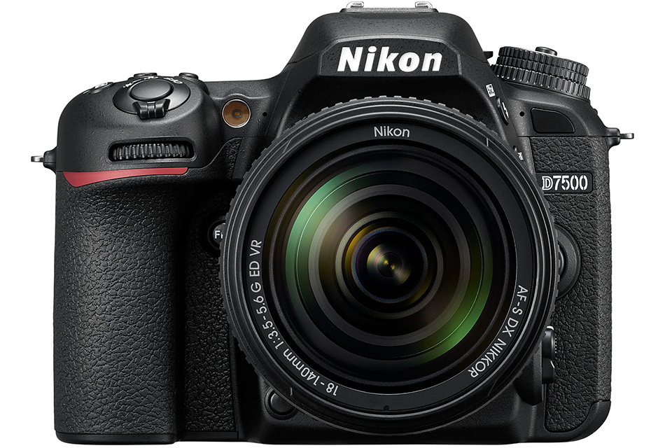 ニコンの一眼レフ「D7500」でストロボ撮影時に発生する不具合改善