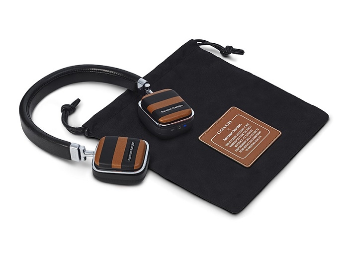 プレゼントにピッタリ！COACHコラボのBluetoothスピーカー＆ヘッドホン