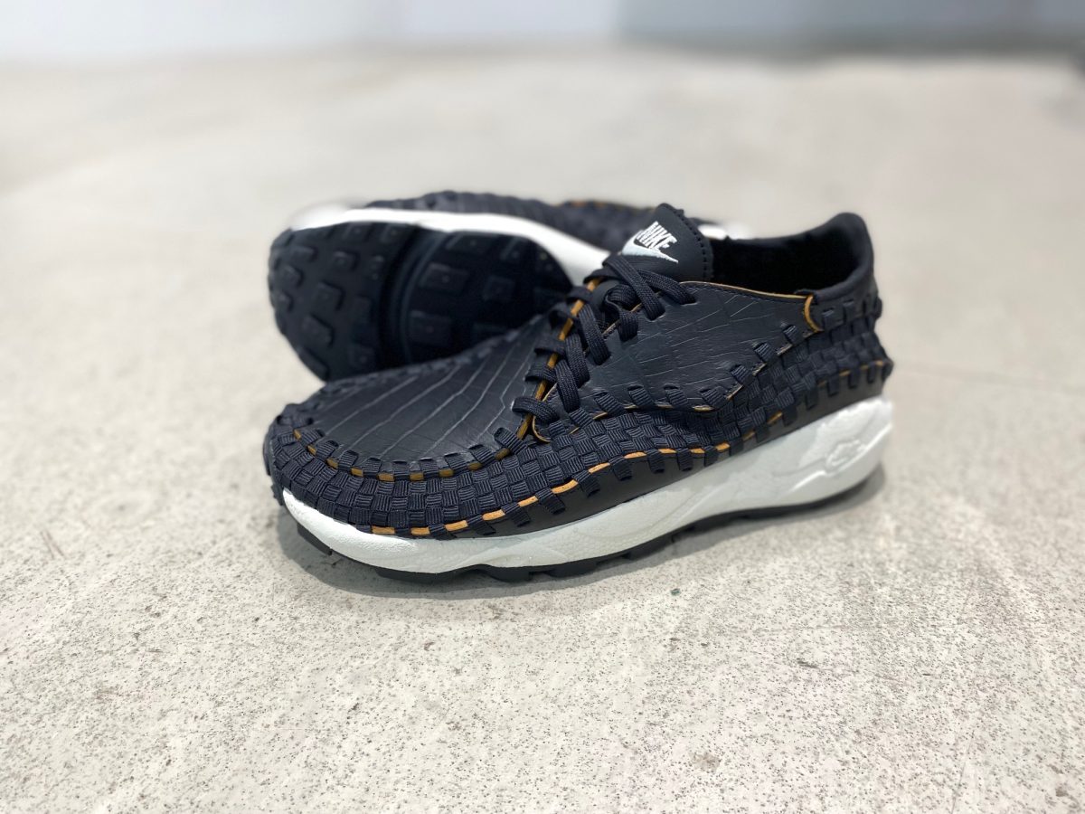 ナイキ エアフットスケープ ウーブン プレミアム」が持つ、大人の色気
