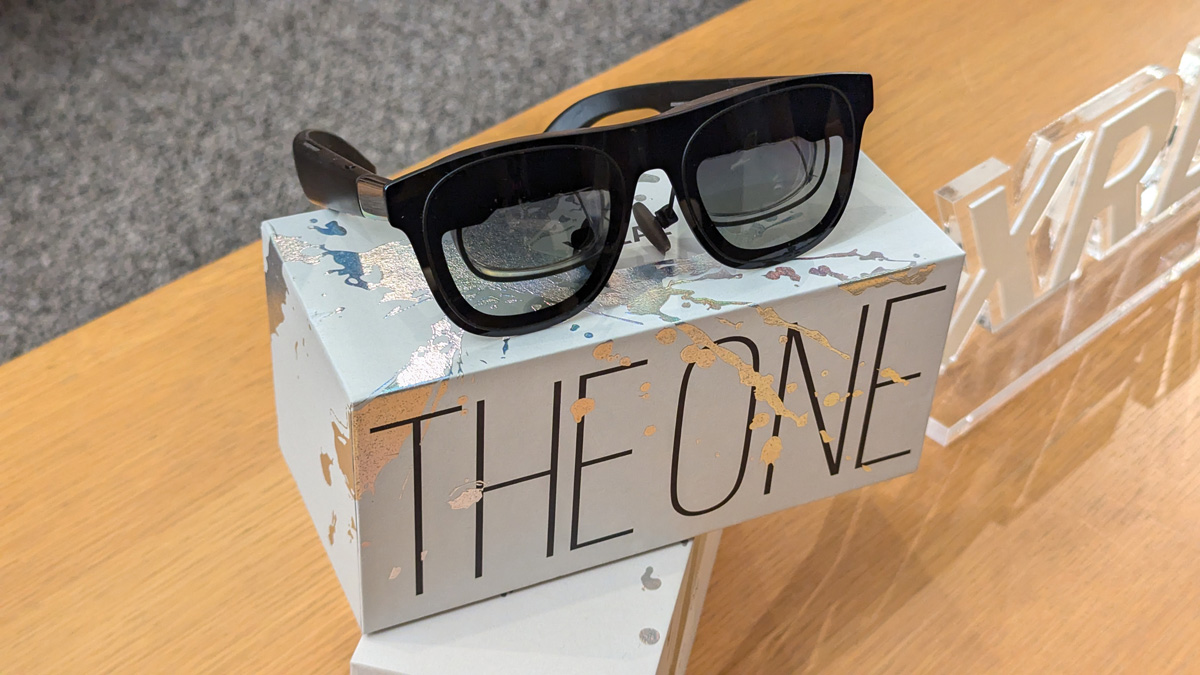 独自チップ搭載によりグラス単体で空間ディスプレイを実現するARグラス