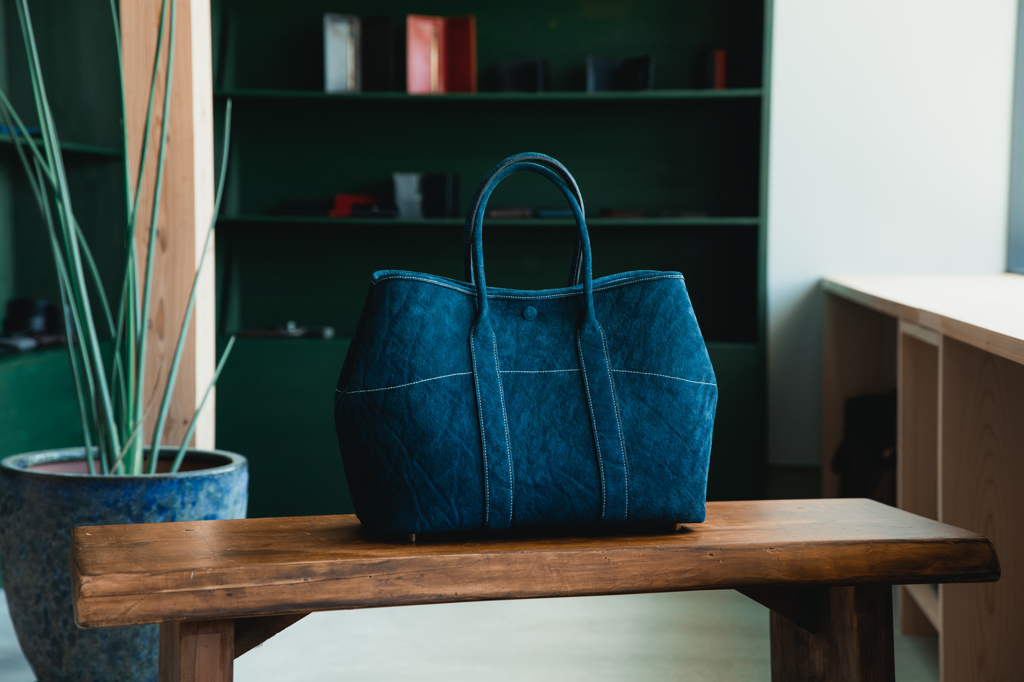 本藍染エレファントのトートバッグ – ghoe｜ゴエ 徳島県の革工房