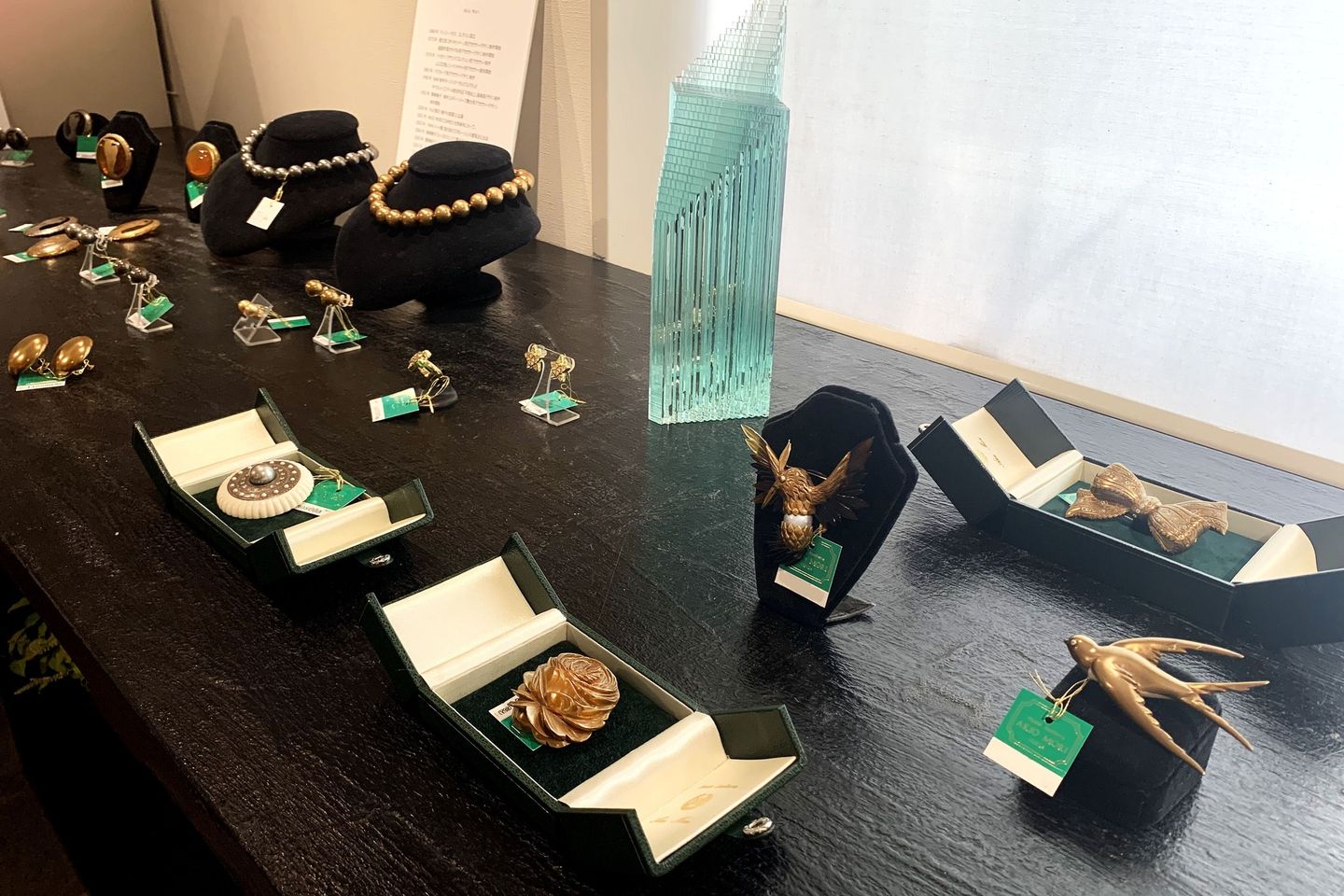 Haute Joaillerie 森暁雄 - カメオのブローチとジュエリー -