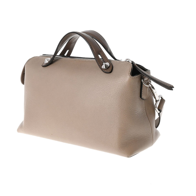 フェンディバイザウェイ ミディアム グレージュ シルバー金具