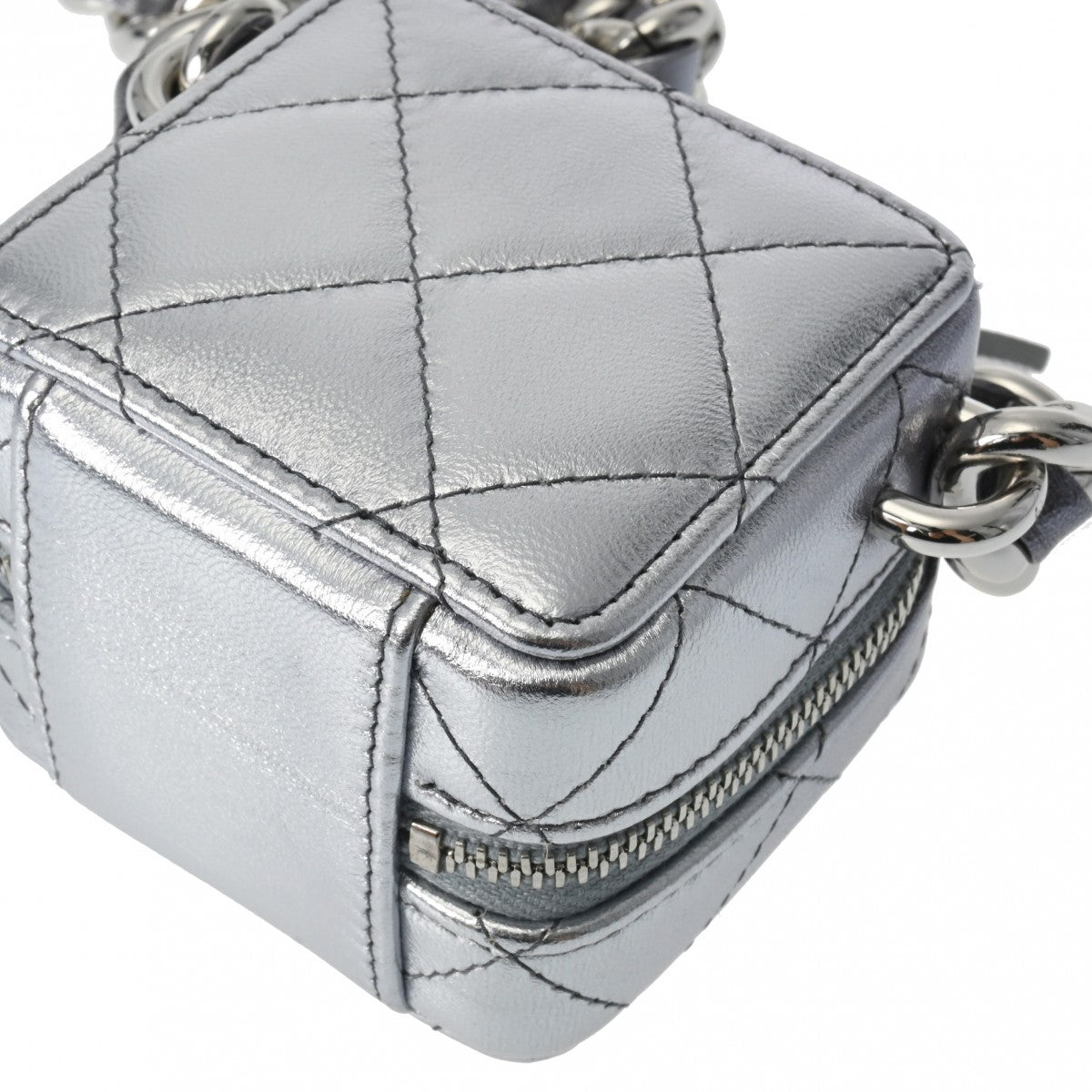 シャネルキューブ チェーンショルダー 42976 シルバー レディース