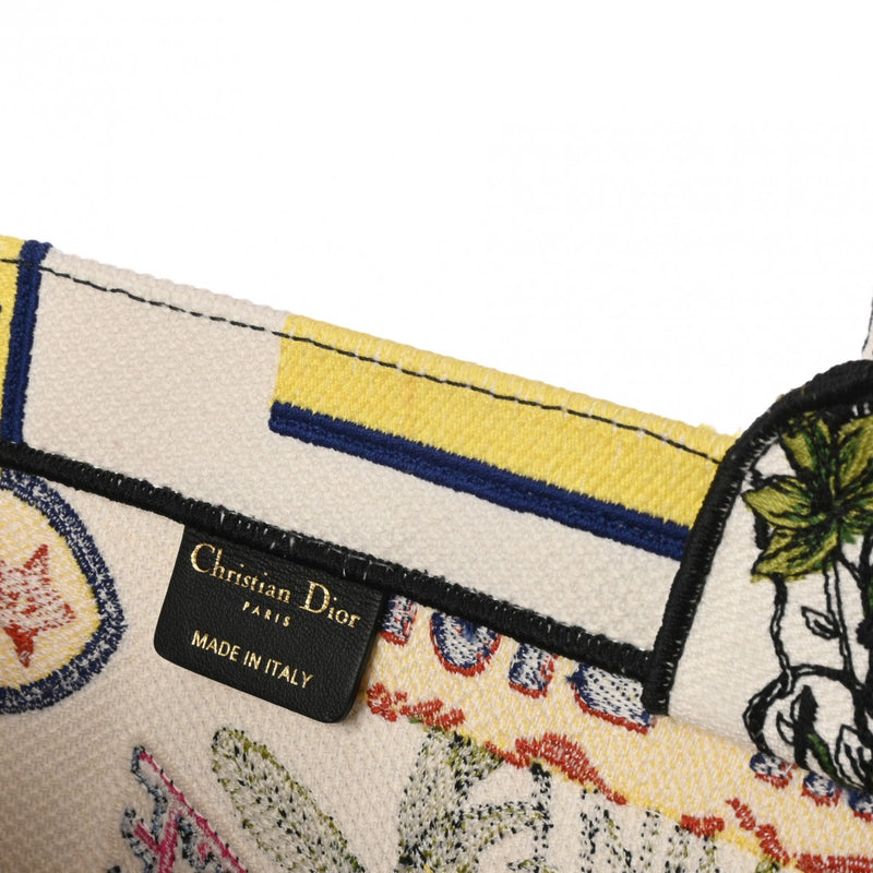 クリスチャンディオールブックトート ラージ アニマル刺繍 ホワイト