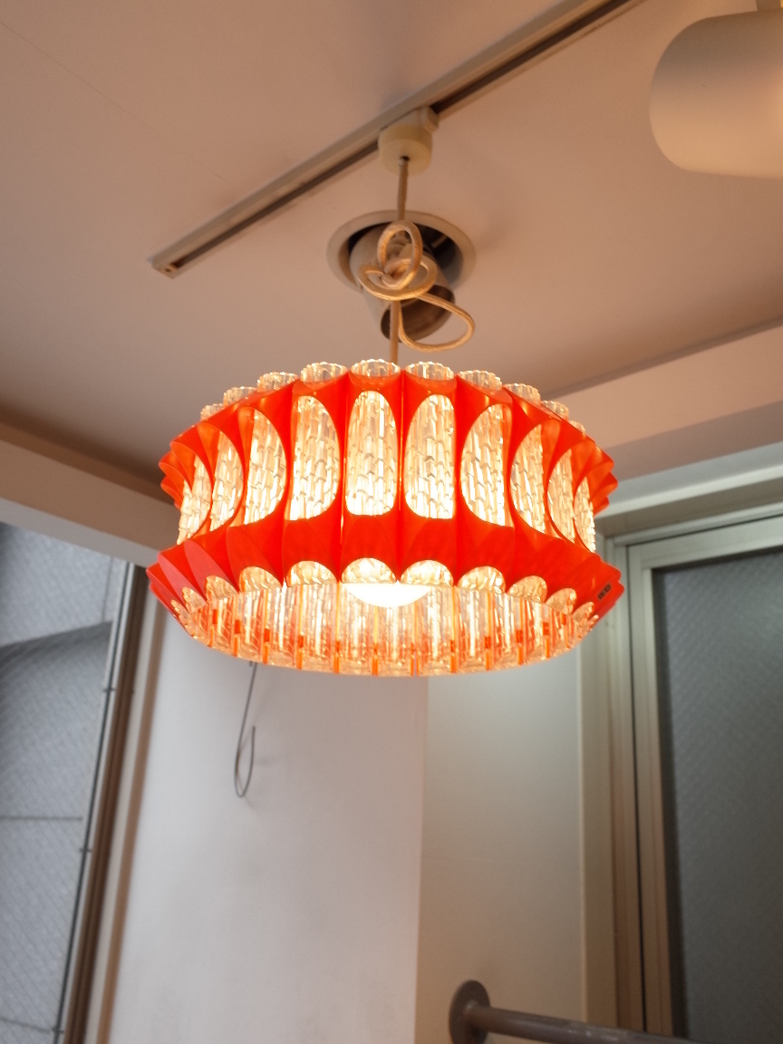 レトロポップな電気傘 入荷しました ！！ | 古着の販売・買取専門店