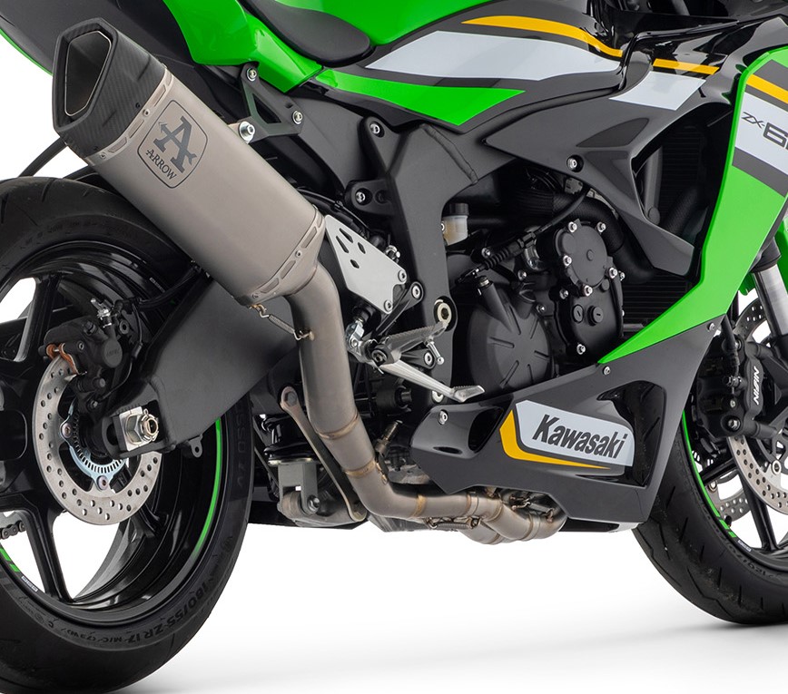 Arrow ZX-6R 636 24-26 フルシステム COMPETITION PISTA チタン
