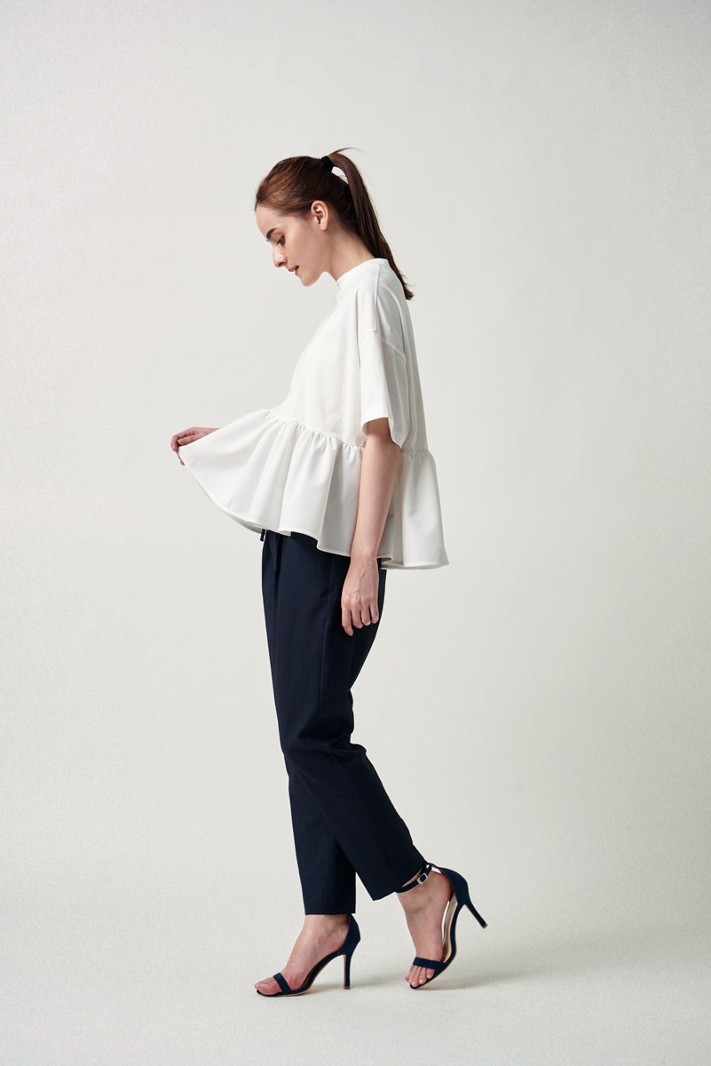 yori フリルTシャツ yori ビッグフリル襟Tシャツ ネイビー