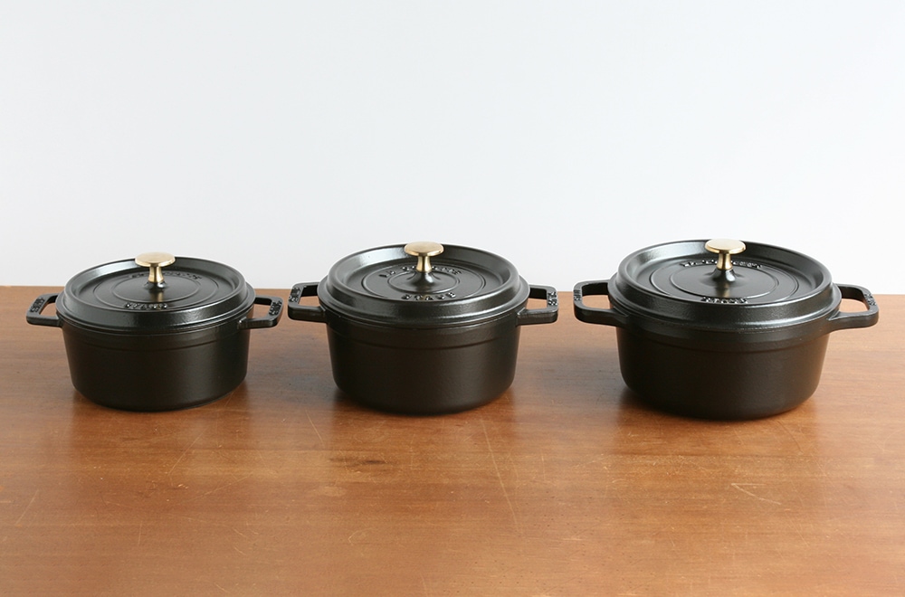 STAUB ピコ・ココット ラウンド（ブラック） | B・B・B POTTERS ONLINE