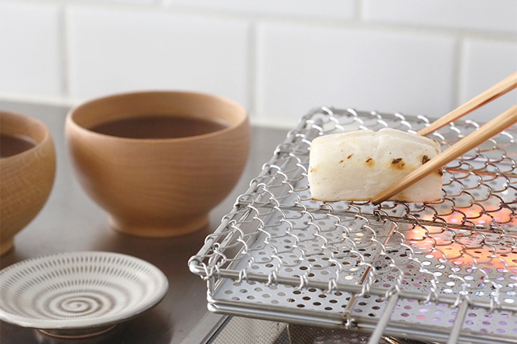 手付きセラミック付き焼き網 （金網つじ） | キッチンツール | cotogoto