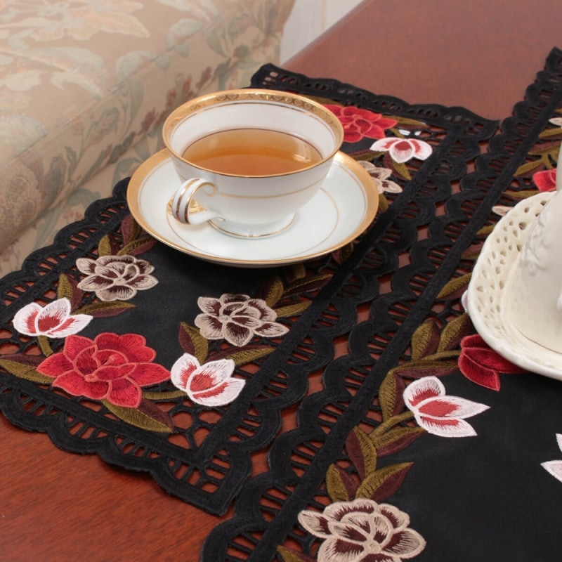 高密度カラー刺繍 テーブルセンター 約20×40cm [ardente]｜インテリア