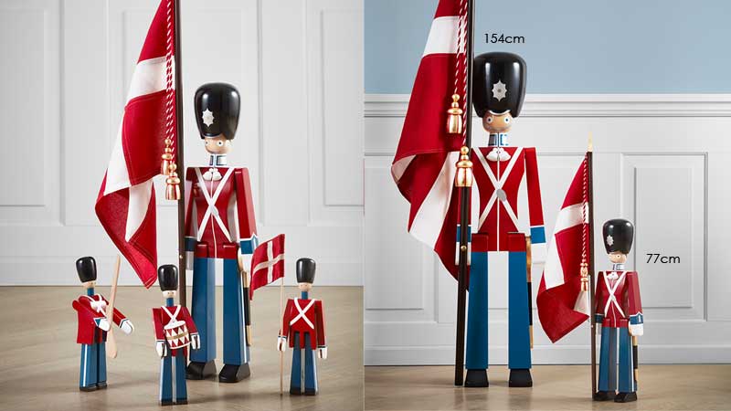 Kay Bojesen(カイ・ボイスン）STANDARD-BEARER 衛兵 旗持ち 木製