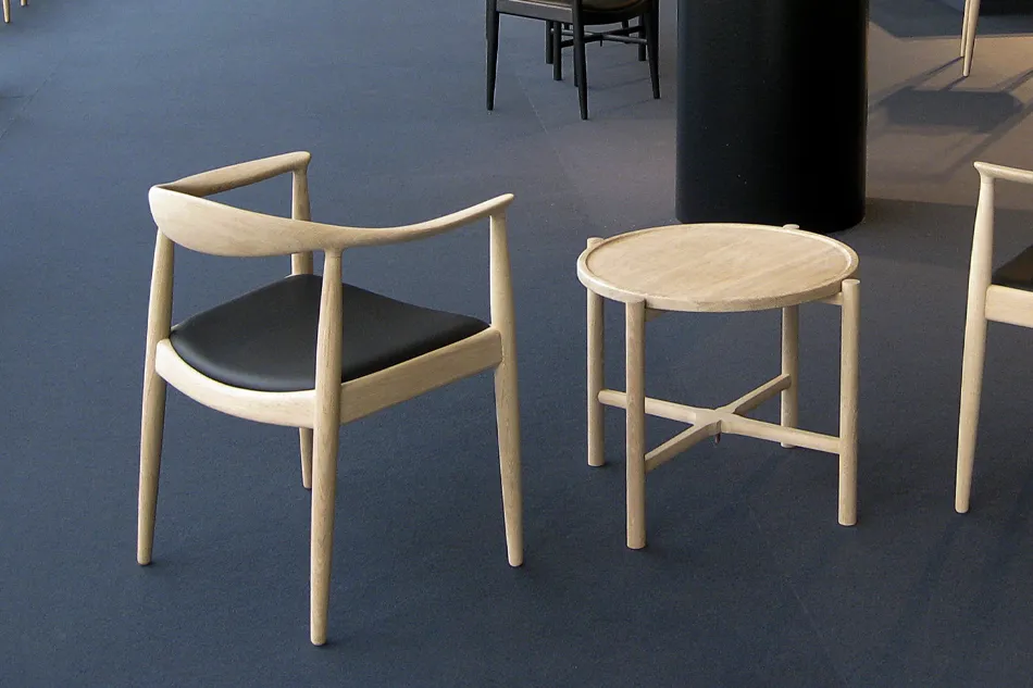 PP35 Tray Table（トレイ テーブル）/PP Mobler（PPモブラー）/Hans J