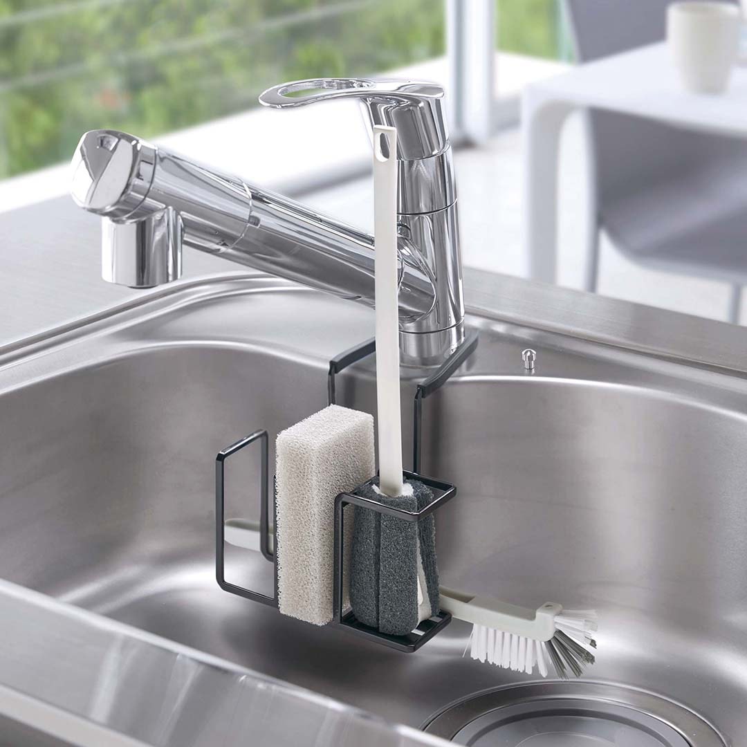 蛇口にかけるスポンジ＆ブラシホルダー タワー ブラック｜キッチン用品