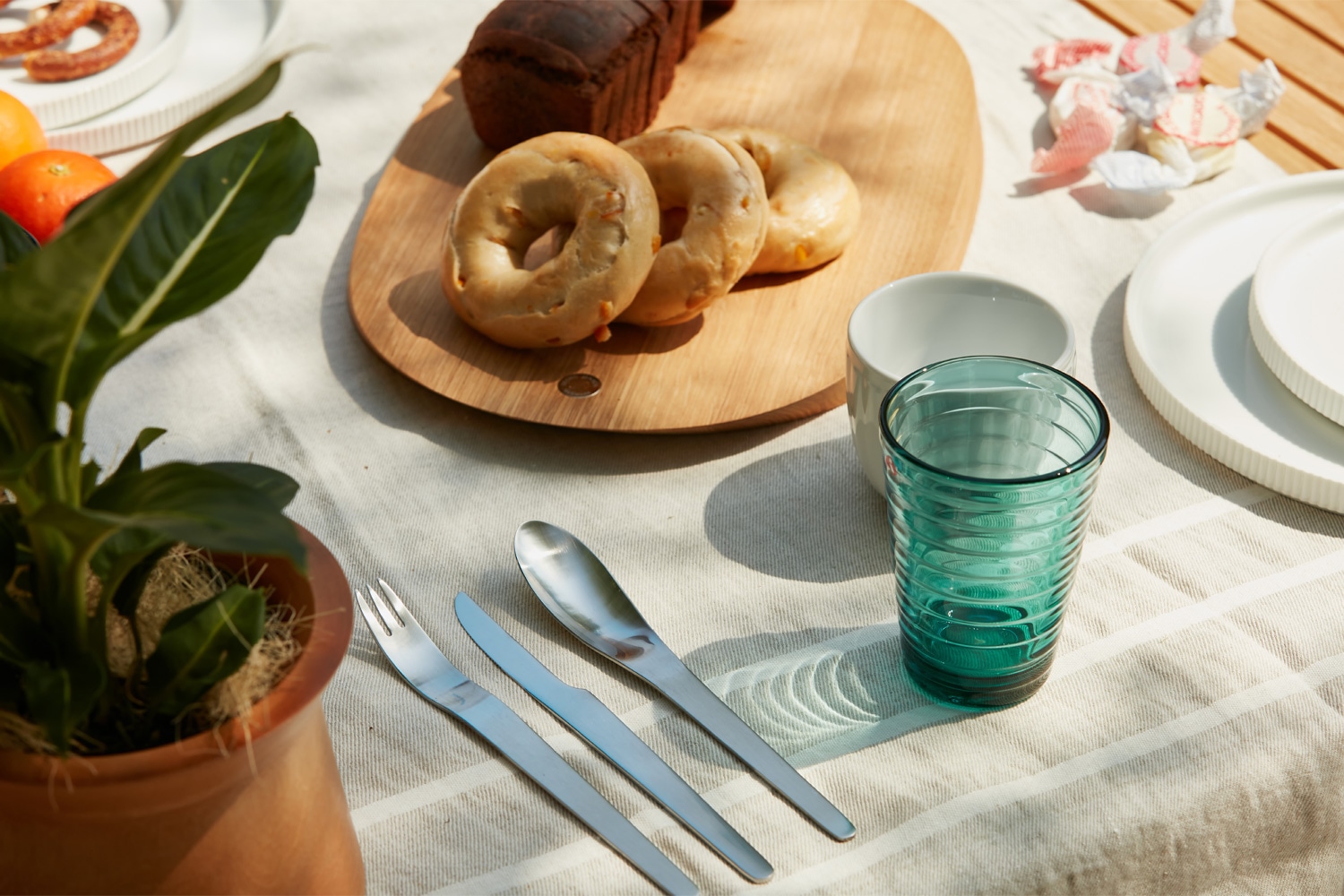 アルネ・ヤコブセン カトラリー4ピースセットの通販 | 家具