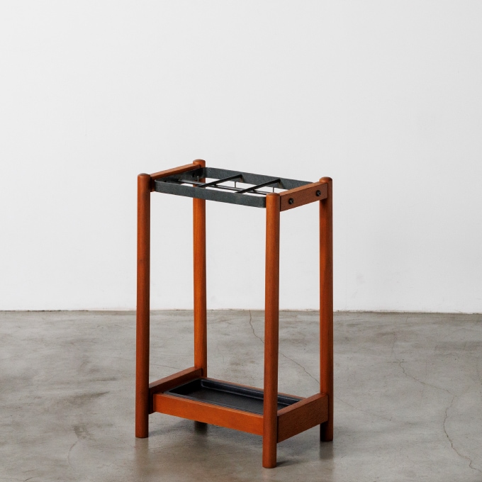 猫脚のサイドテーブル［MF-046］｜一点モノ家具通販のマルニファニシング