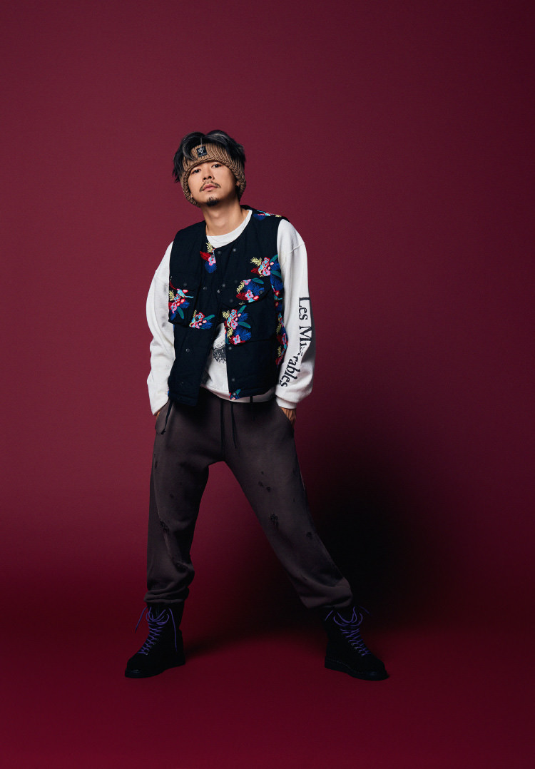 秋冬を華やかに彩る大人のカジュアルコーデ｜メンズライフスタイルWEB