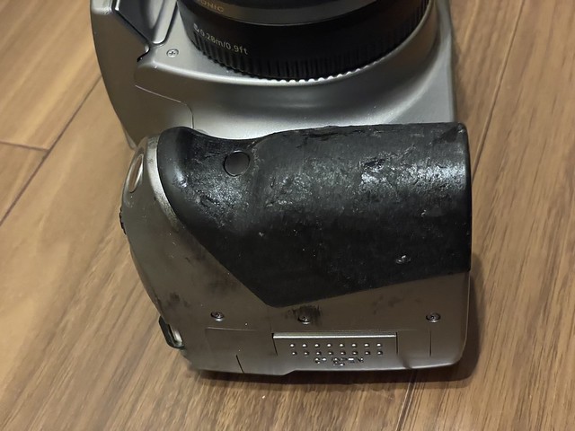 激安】1000円のジャンクカメラ＆レンズは使える？動作未確認のデジタル