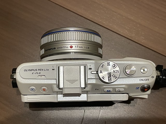 OLYMPUS M.ZUIKO DIGITAL 17mm F2.8実写レビュー：街撮りに最適な軽量