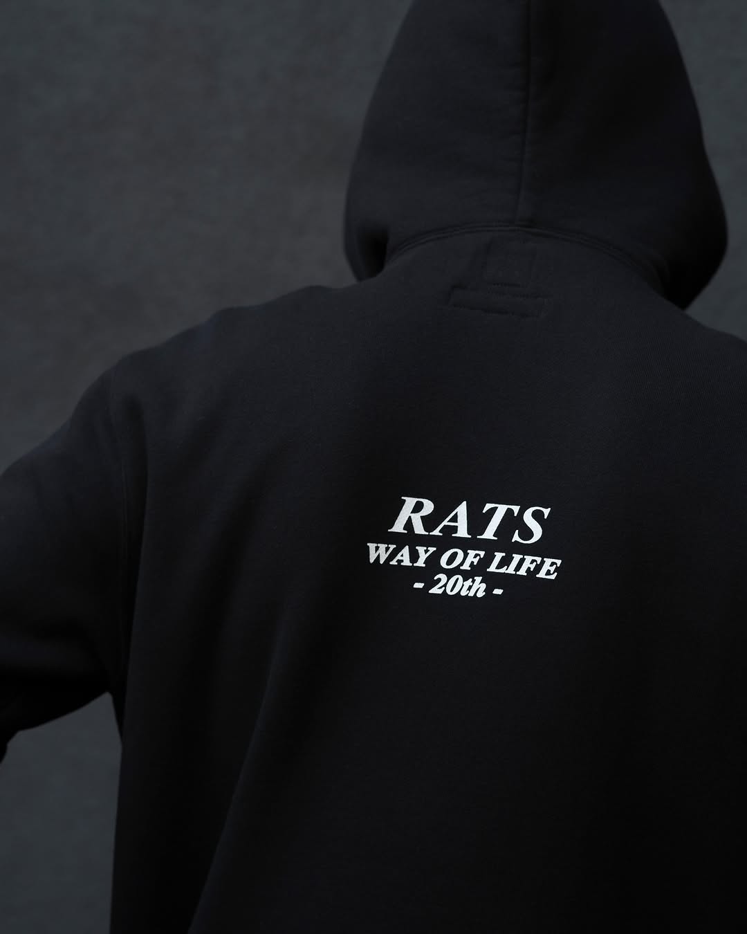 NEIGHBORHOOD × WTAPS × RATS 20周年記念コラボアイテムが1/2に国内