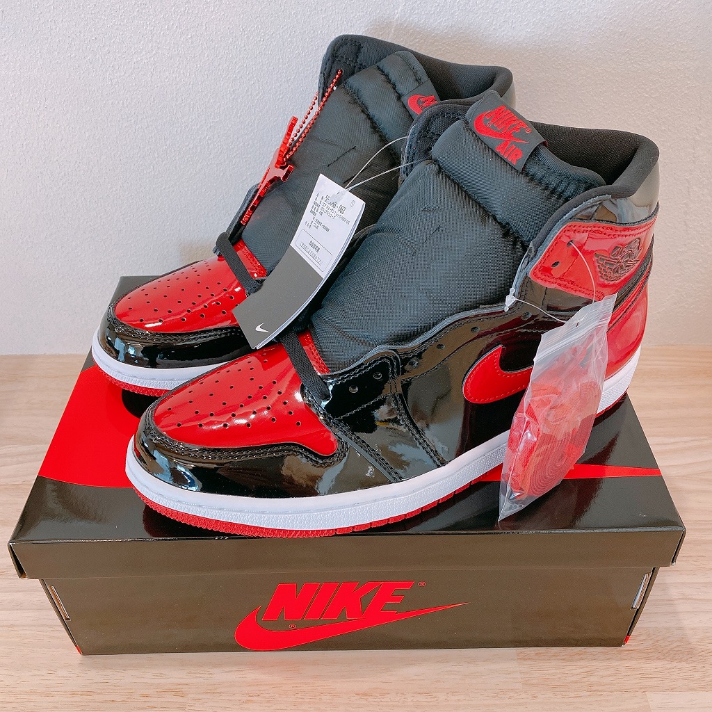 NIKE AIR JORDAN 1 HIGH PATENT BREDの所有者レビュー【360度アングル