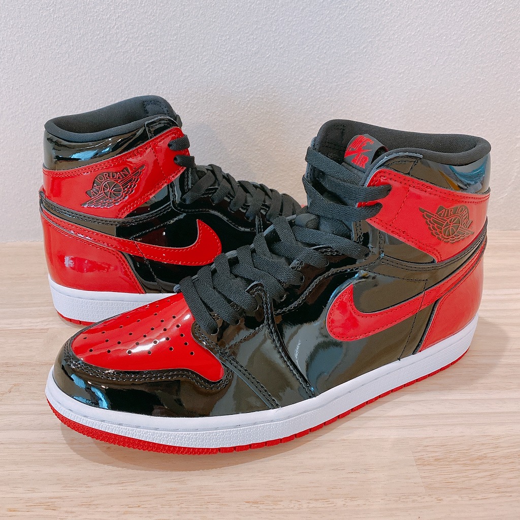 NIKE AIR JORDAN 1 HIGH PATENT BREDの所有者レビュー【360度アングル