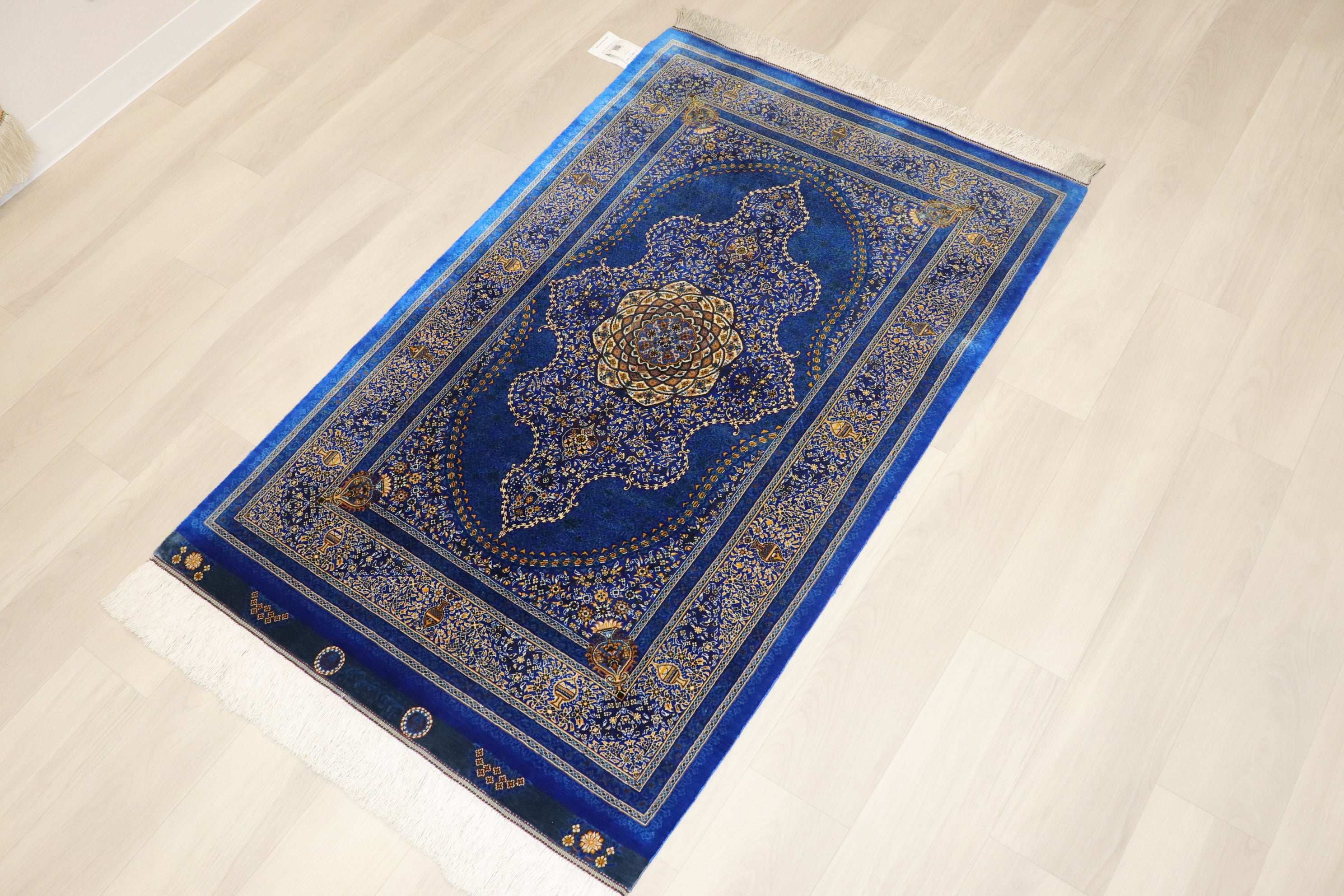 ペルシャ絨毯 宗教的建物細密刺繍ラグ 超美品2100 X1435mm ペルシャ