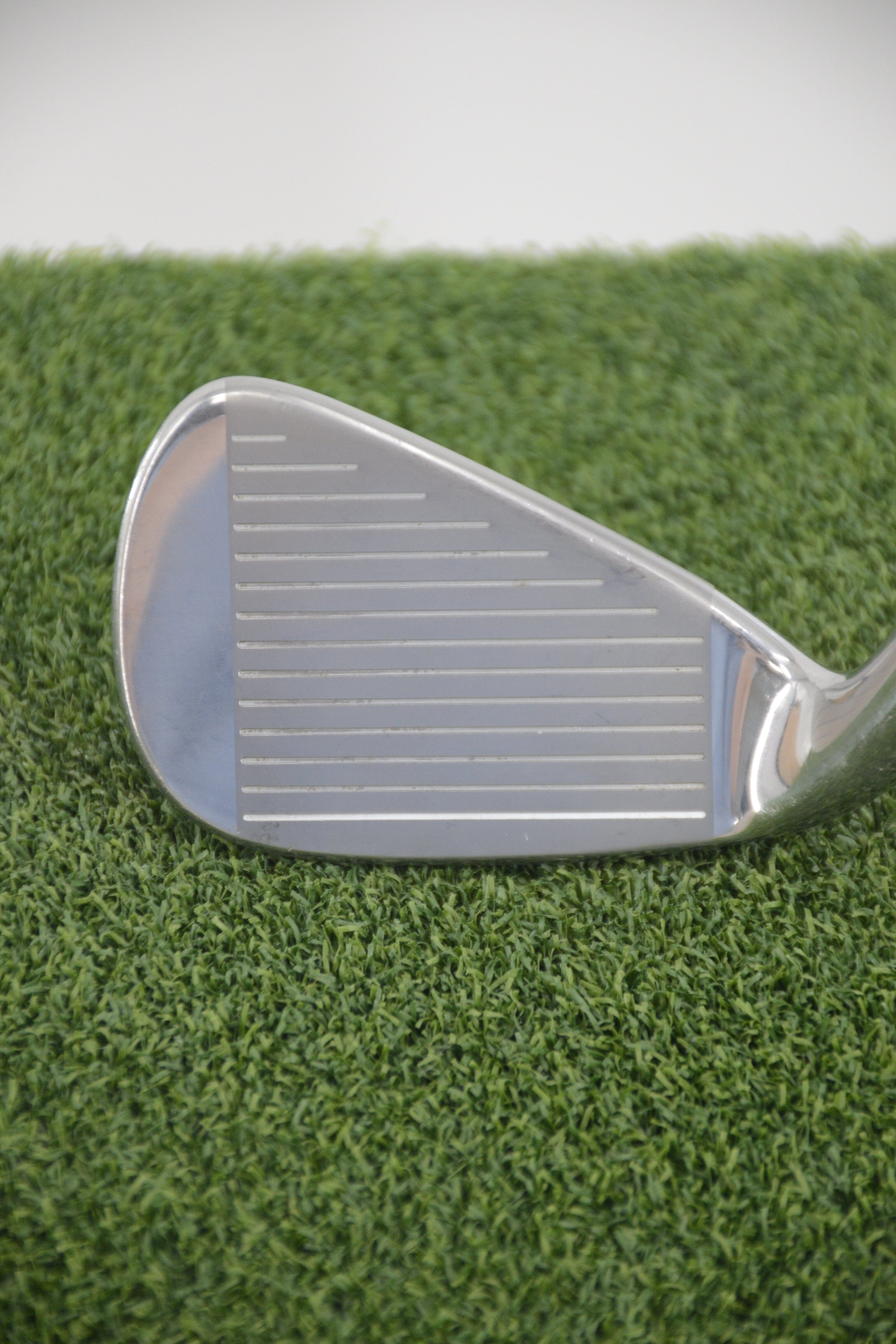 Nike Victory Red Full Cavity 6 Iron R Flex 37.25