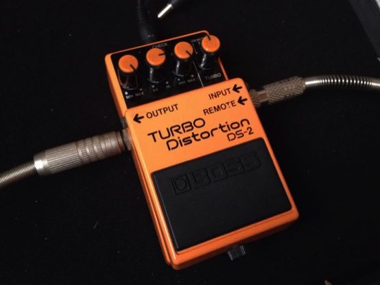 カート コバーンの使用機材、BOSSのエフェクター DS-2は日本製？台湾製？