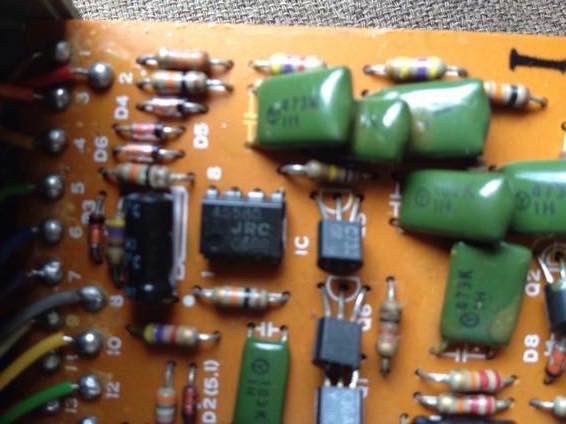 BOSS スーパーオーバードライブのオペアンプ（JRC4558D艶ありのSD-1