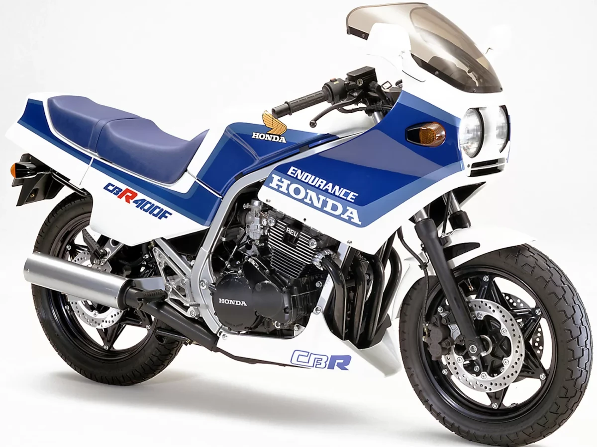 The Honda CBR400F ENDURANCE will also beat its rivals with the