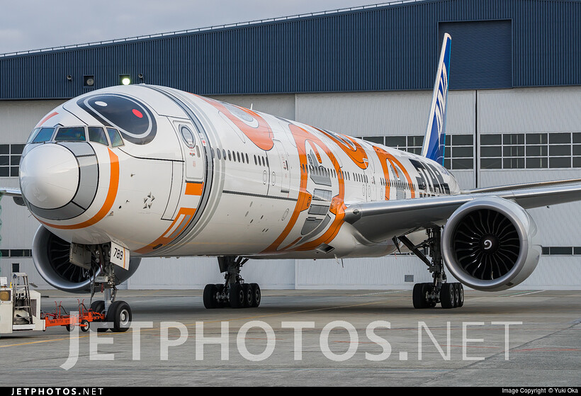 ANA Star Wars 777-300ER - BB-8 Livery - Features - Infinite Flight