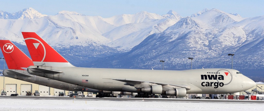 Northwest Airlines Cargo Boeing 747-200F (Final Livery) - Features