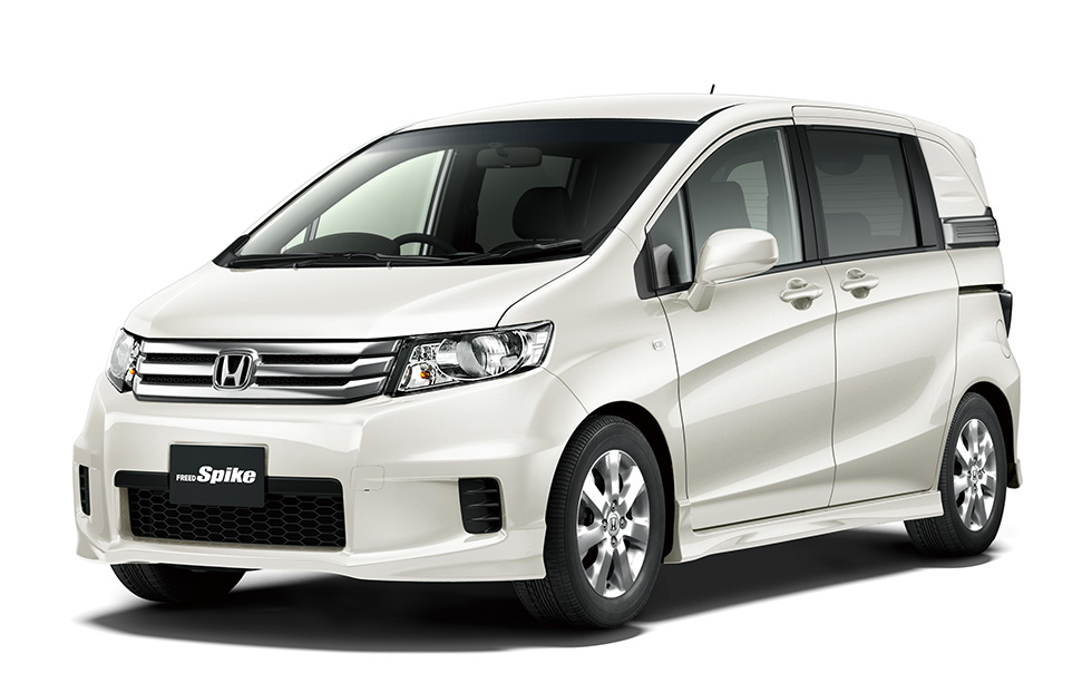 Honda Begins Sales of All-New Compact Multi-Wagon Freed Spike