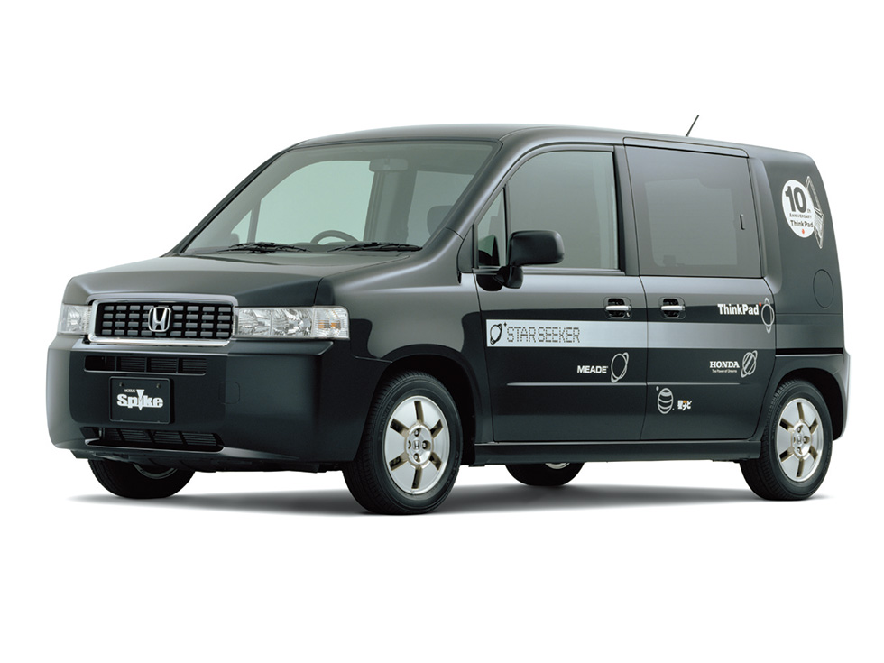 Honda Exhibits Customized Mobilio Spike Models at Tokyo Auto Salon