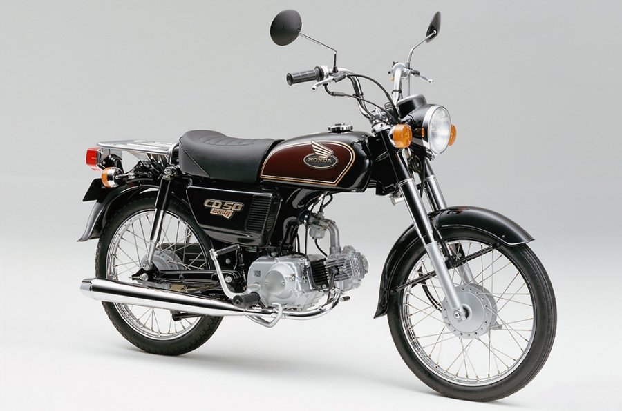 ロングセラーのビジネスバイク「ホンダ ベンリィCD50/CD90」にパンクの